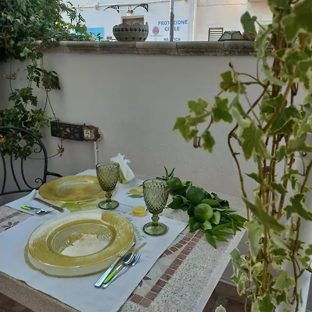 לינה וארוחת בוקר Profumo Di Bergamotto 3*