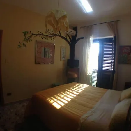 לינה וארוחת בוקר Profumo Di Bergamotto רג'יו די קאלאבריה